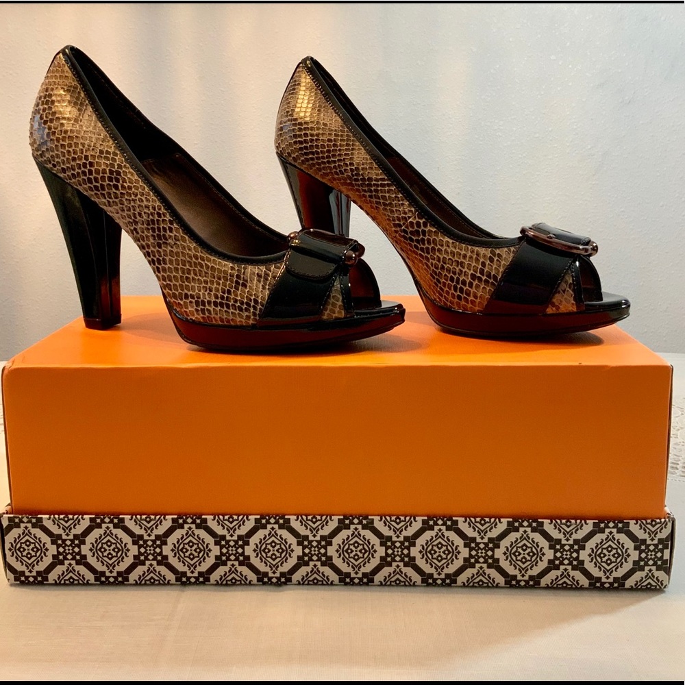 Isola. Beautiful, open toe heels.